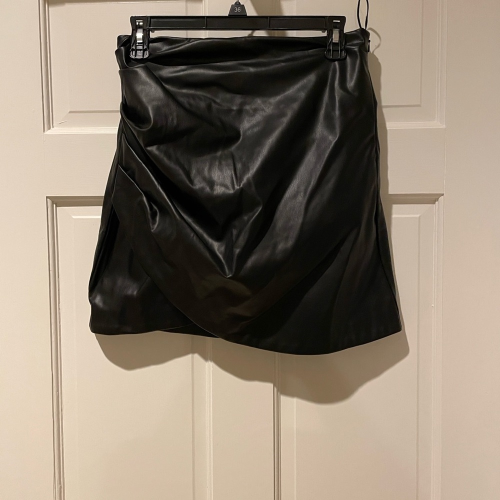 Zara Black Mini Skirt